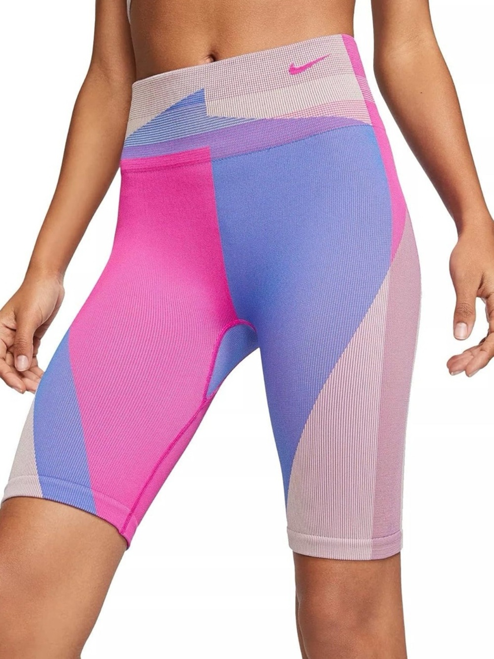 Nike Icon Clash women’s seamless training shorts